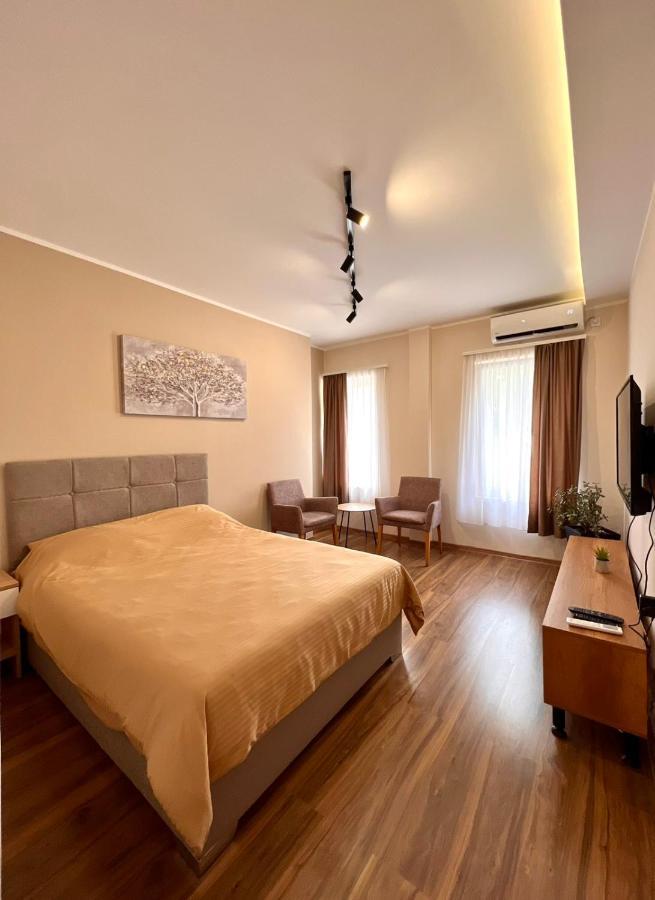 Dani Lux Belgrade Center Studio Apartment Belgrado Exterior foto